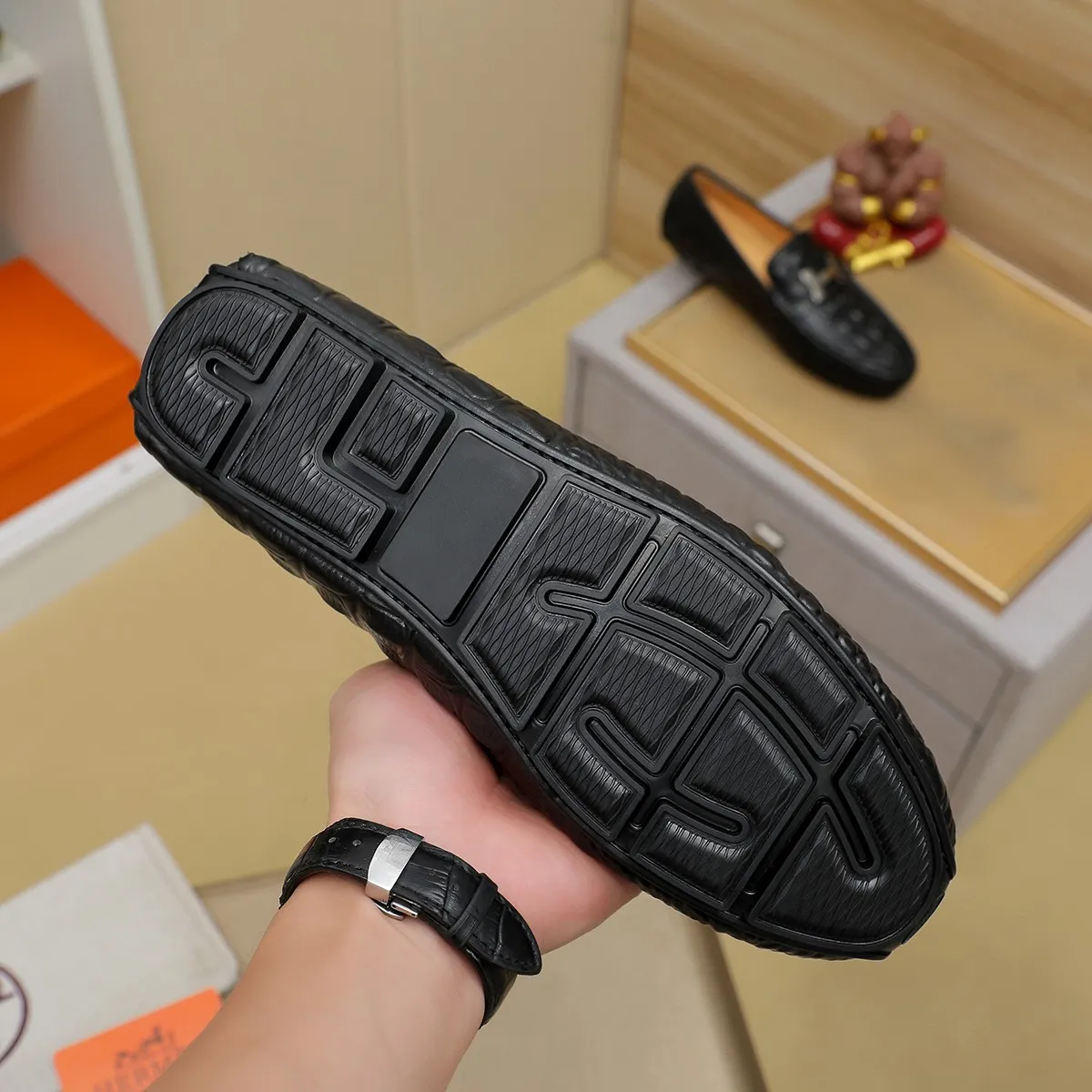 Men's shoes 💰360 🕷🕷【HERMES】The same style as Hermès counters🇨🇳Classic slip-on shoes 1:1 mold opening💯Original quality🍓Using imported first-layer cowhide🍅Pigskin lining🌶🌶Super high-end men's leather shoes🇨🇳Solid and stable Very special🍇 Color, optional! Code number 38-45……
